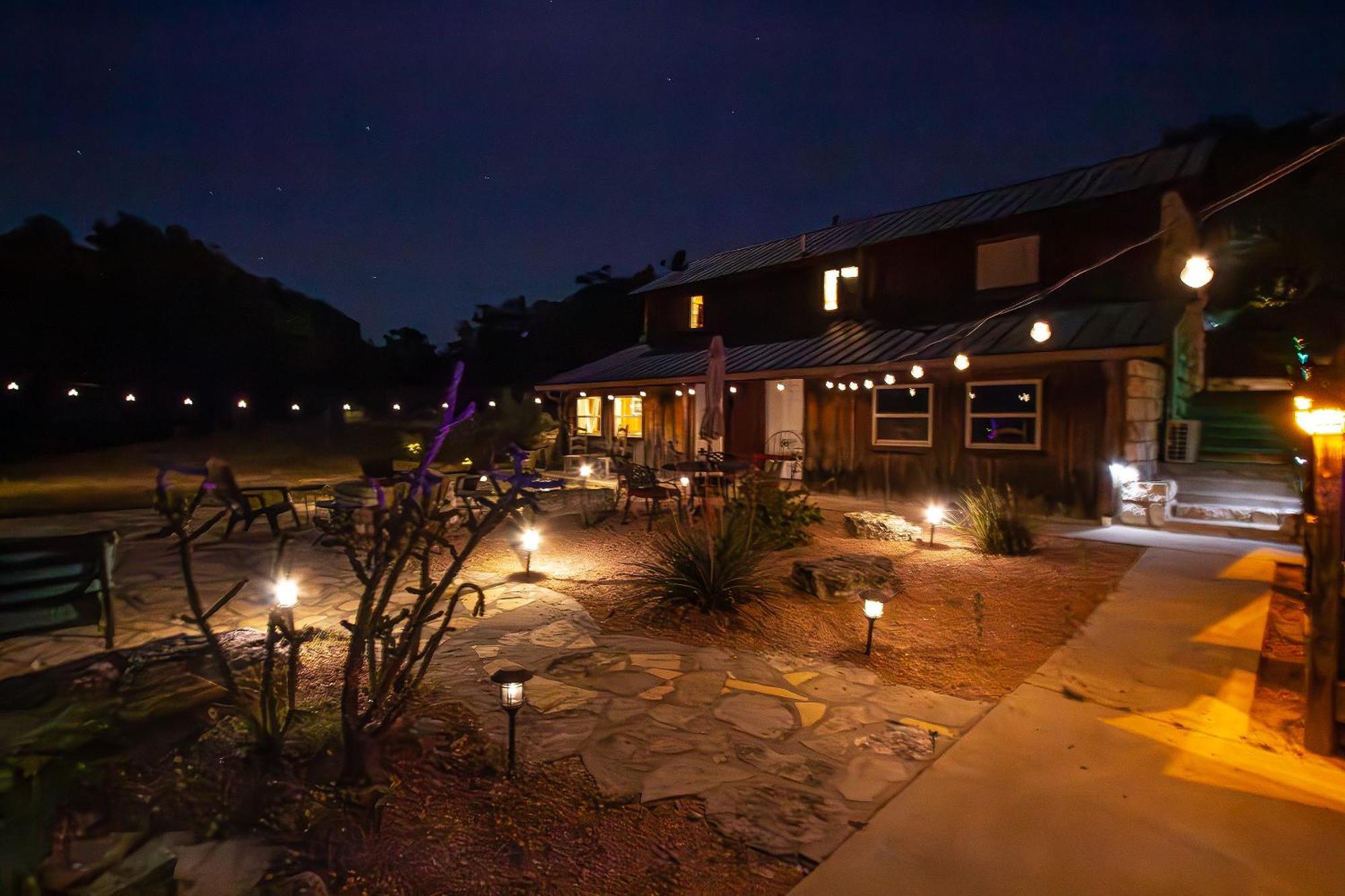 A Barn At The Quarry Bed & Breakfast Fredericksburg Exterior foto